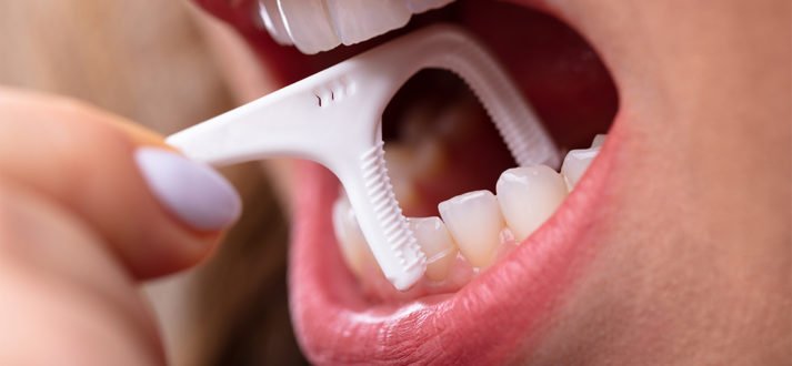 oral health by flossing