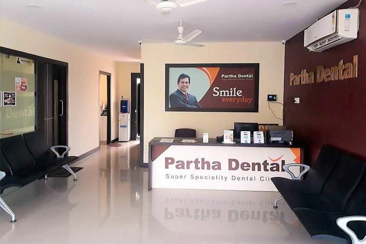 What Can I Do to Make My Hair Look Thicker? 1 Best Dental Clinic near you
